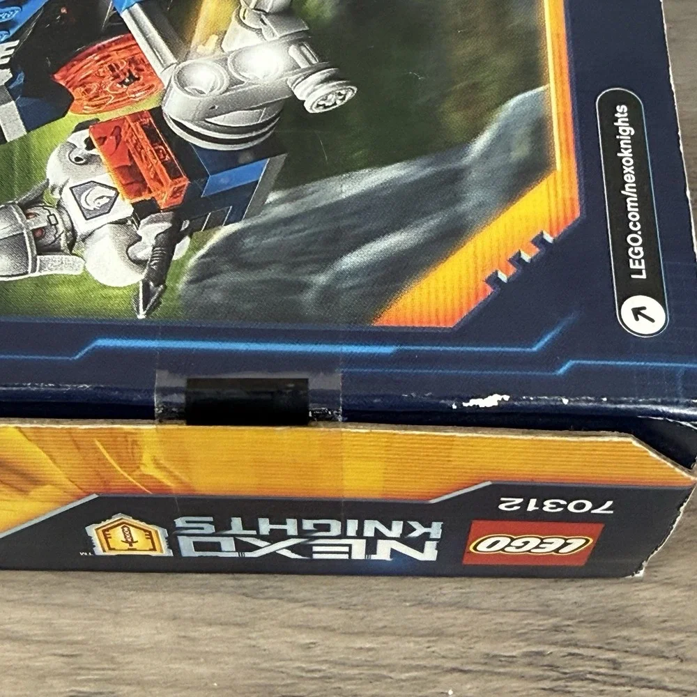 LEGO Nexo Knights Lance's Mecha Horse Set 70312 Kids Blue Retired 237 Pcs
